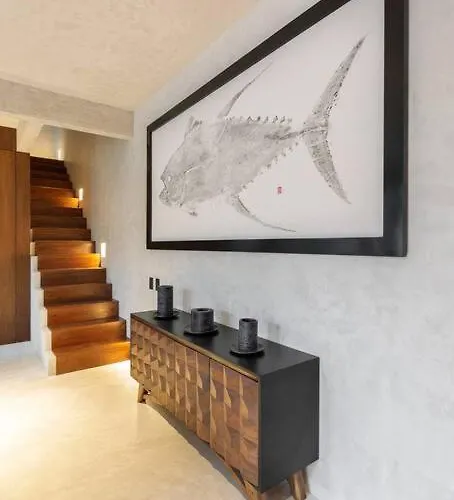 Villa Tranquil With Private Pool And Garden